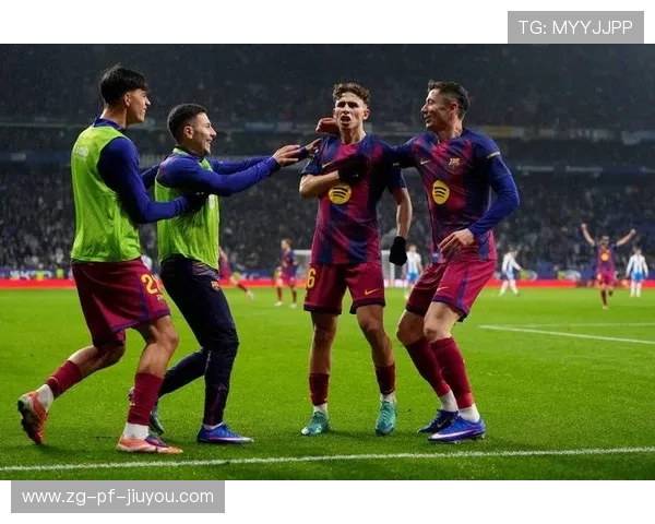 巴萨换人后进攻节奏再度上扬:从现场到观赛的全景解读 巴萨换人后进攻节奏再度上扬:从现场到观赛的全景解读